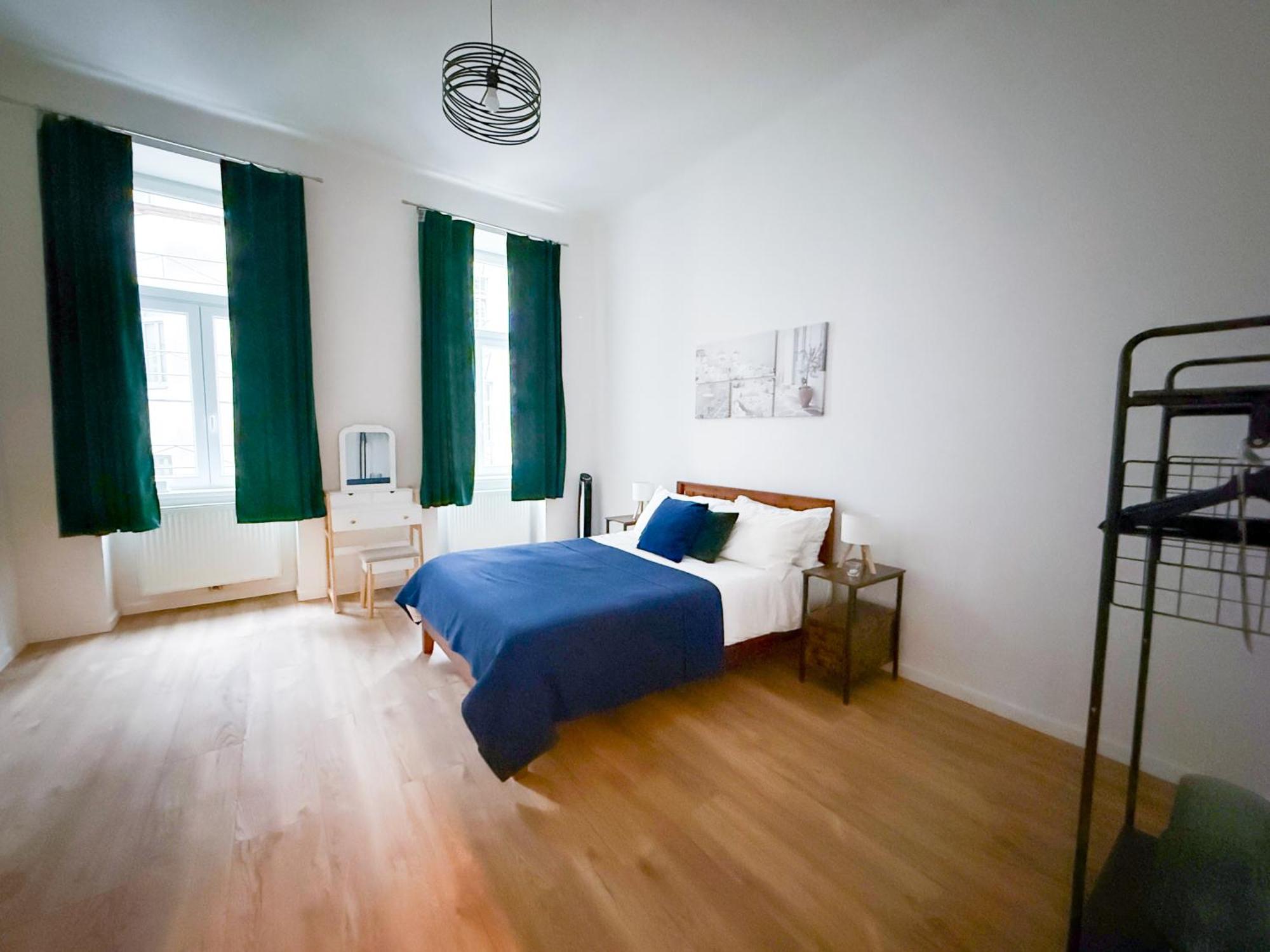 Brand New Renovated, Centre, Quiet Street, Amazing Location Wien